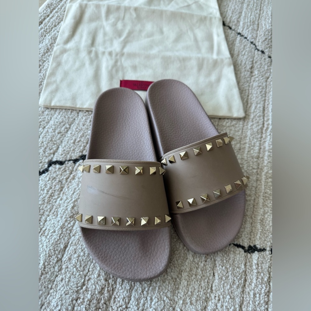 VALENTINO GARAVANI ROCKSTUD RUBBER SLIDES SIZE 37 - Picture 7 of 11